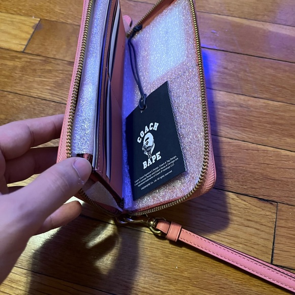 Autenticated COACH X BAPE CONTINENTIAL WALLET - Picture 2 of 2